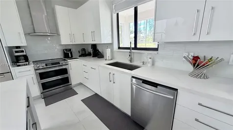 1392 Canary Island Drive Weston FL 33327
