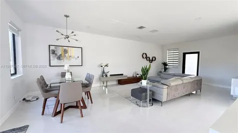 1392 Canary Island Drive Weston FL 33327