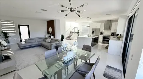1392 Canary Island Drive Weston FL 33327