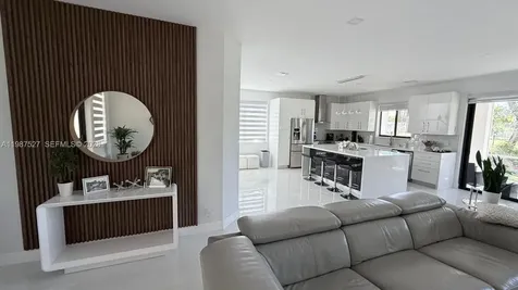 1392 Canary Island Drive Weston FL 33327