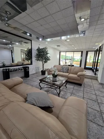 900 NE 195th Street Miami FL 33179