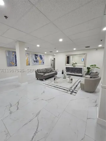 900 NE 195th Street Miami FL 33179