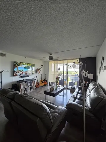 900 NE 195th Street Miami FL 33179