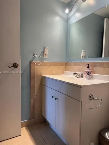 Hallandale Beach FL 33009