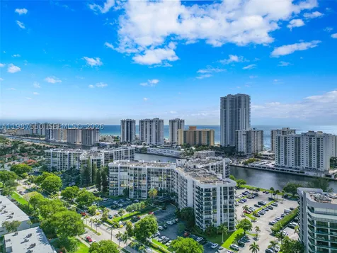 Hallandale Beach FL 33009