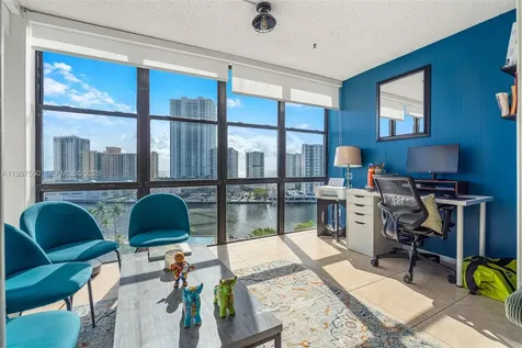 Hallandale Beach FL 33009