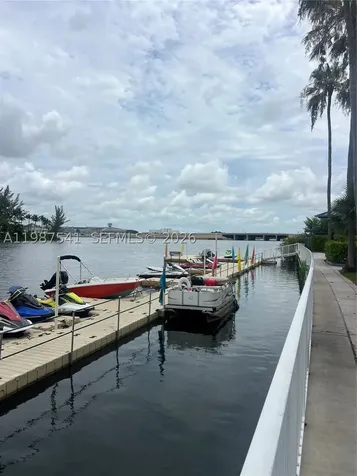 5077 NW 7th Street Miami FL 33126