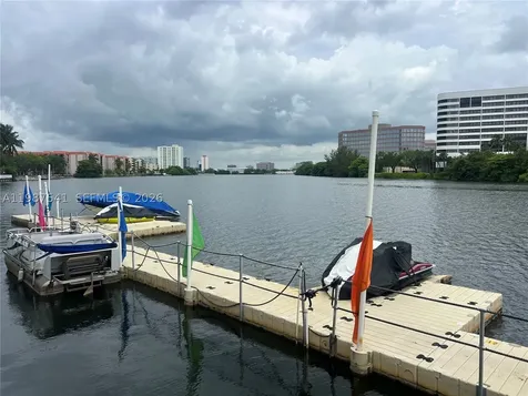 5077 NW 7th Street Miami FL 33126