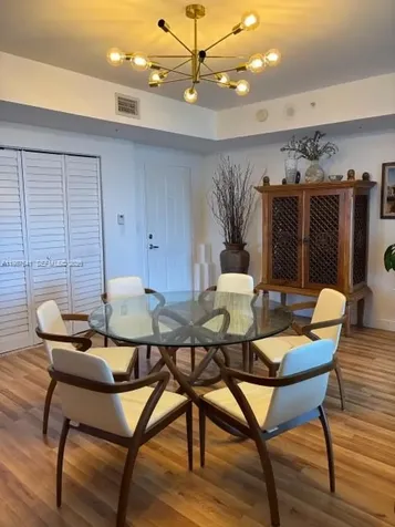 5077 NW 7th Street Miami FL 33126