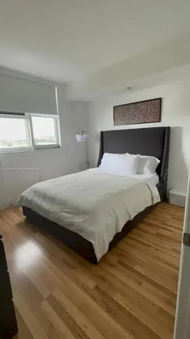 5077 NW 7th Street Miami FL 33126