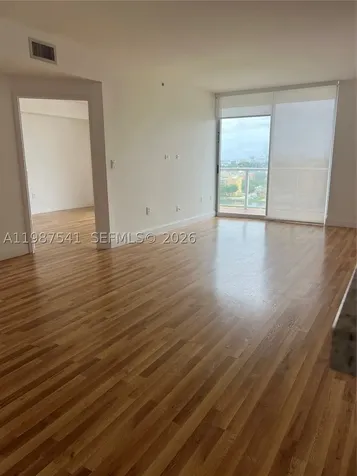5077 NW 7th Street Miami FL 33126