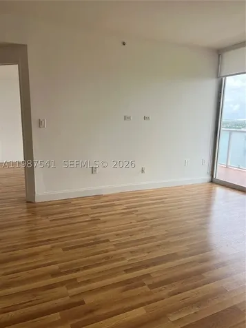 5077 NW 7th Street Miami FL 33126