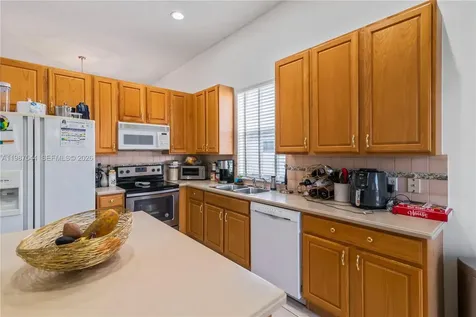 1886 NW 145th Terrace Pembroke Pines FL 33028