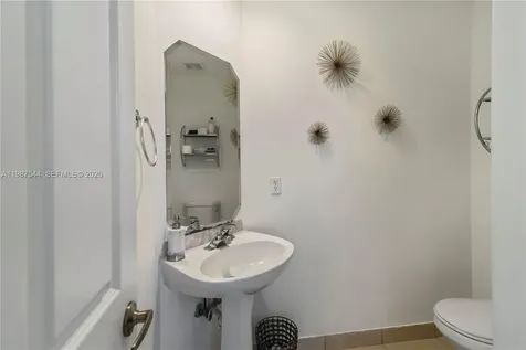 1886 NW 145th Terrace Pembroke Pines FL 33028