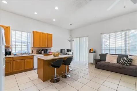 1886 NW 145th Terrace Pembroke Pines FL 33028