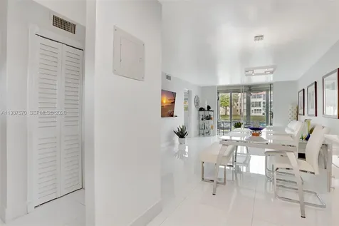 2931 E Sunrise Lakes Drive Sunrise FL 33322