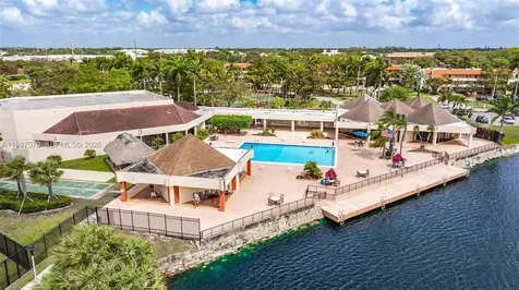 2931 E Sunrise Lakes Drive Sunrise FL 33322