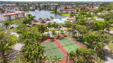 2931 E Sunrise Lakes Drive Sunrise FL 33322
