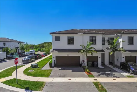 10902 SW 232nd Terrace Homestead FL 33032