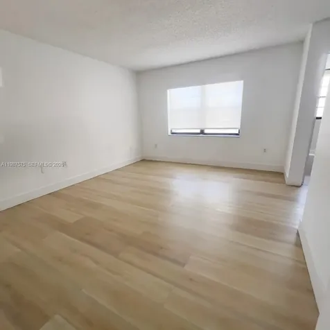 10550 NW 7th Terrace Miami FL 33172