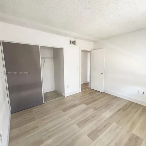 10550 NW 7th Terrace Miami FL 33172