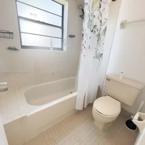 10550 NW 7th Terrace Miami FL 33172