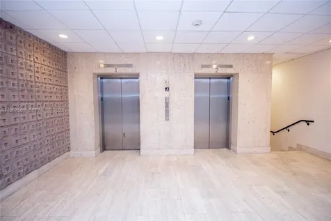 2899 Collins Avenue Miami Beach FL 33140