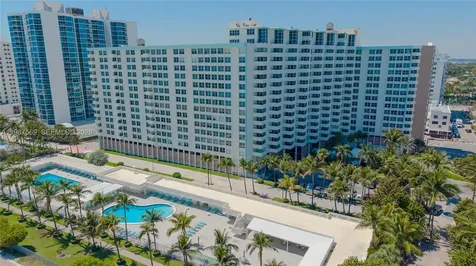 2899 Collins Avenue Miami Beach FL 33140
