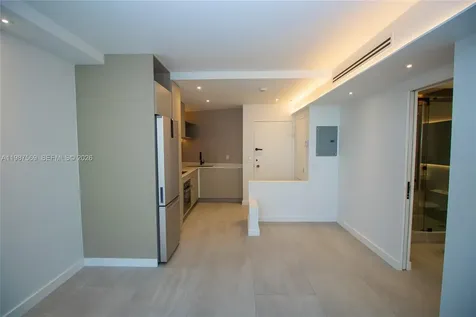 2899 Collins Avenue Miami Beach FL 33140