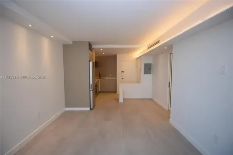 2899 Collins Avenue Miami Beach FL 33140