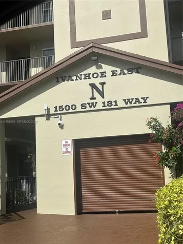 1500 SW 131st Way Pembroke Pines FL 33027