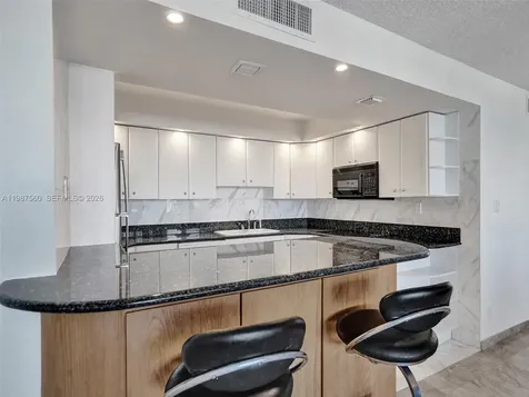 1400 S Ocean Drive Hollywood FL 33019