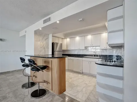 1400 S Ocean Drive Hollywood FL 33019