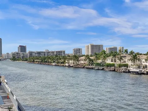 1400 S Ocean Drive Hollywood FL 33019