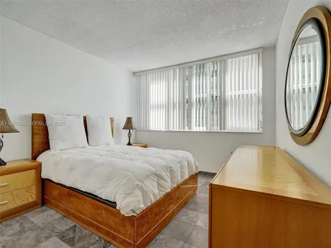1400 S Ocean Drive Hollywood FL 33019