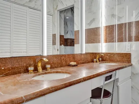 1400 S Ocean Drive Hollywood FL 33019