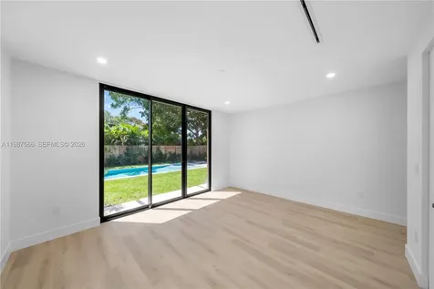 412 NW 47th Street Miami FL 33127
