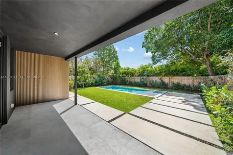412 NW 47th Street Miami FL 33127