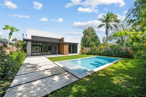 412 NW 47th Street Miami FL 33127