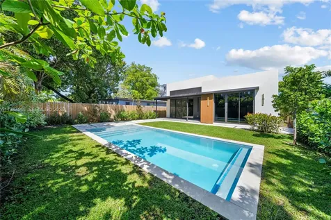 412 NW 47th Street Miami FL 33127