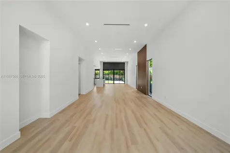 412 NW 47th Street Miami FL 33127
