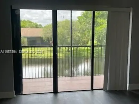440 Lakeview Drive Weston FL 33326
