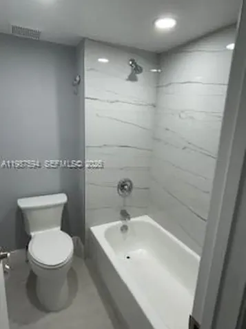 440 Lakeview Drive Weston FL 33326