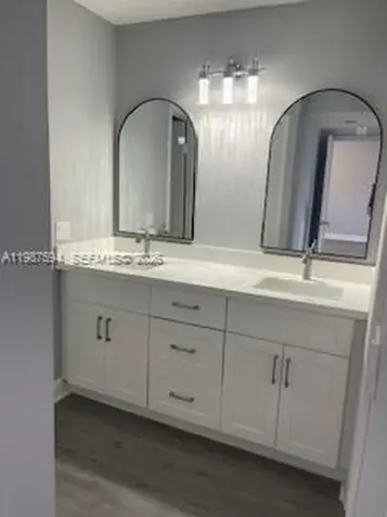 440 Lakeview Drive Weston FL 33326