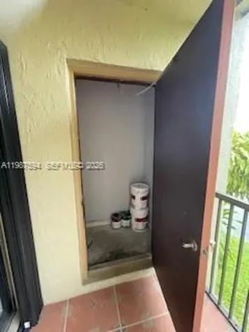 440 Lakeview Drive Weston FL 33326