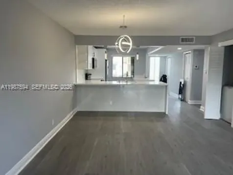 440 Lakeview Drive Weston FL 33326