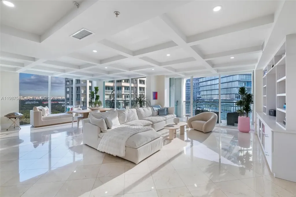 3400 SW 27th Avenue Miami FL 33133