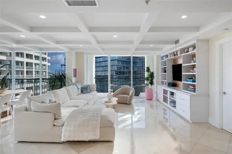 3400 SW 27th Avenue Miami FL 33133