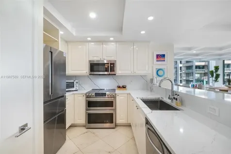 3400 SW 27th Avenue Miami FL 33133