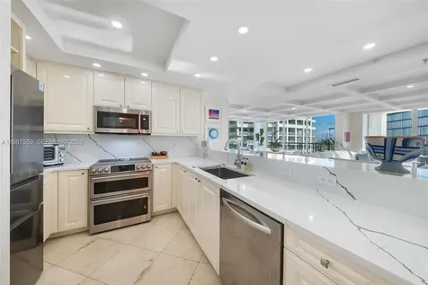 3400 SW 27th Avenue Miami FL 33133